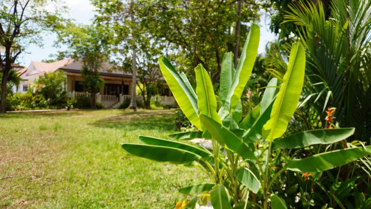 Treeya Lanta Hotel Koh Lanta Ngoại thất bức ảnh